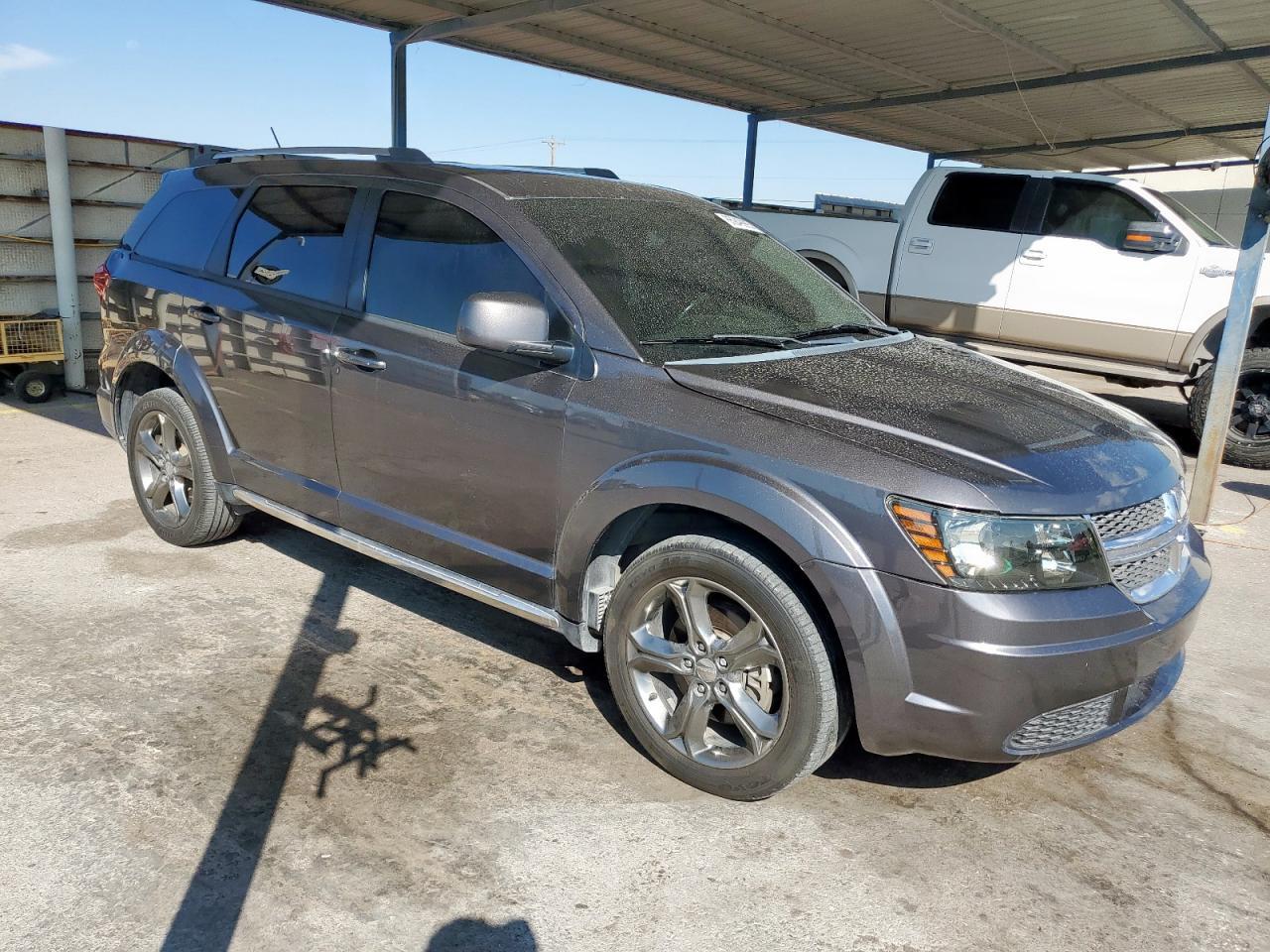 2017 Dodge Journey Crossroad - Image 4
