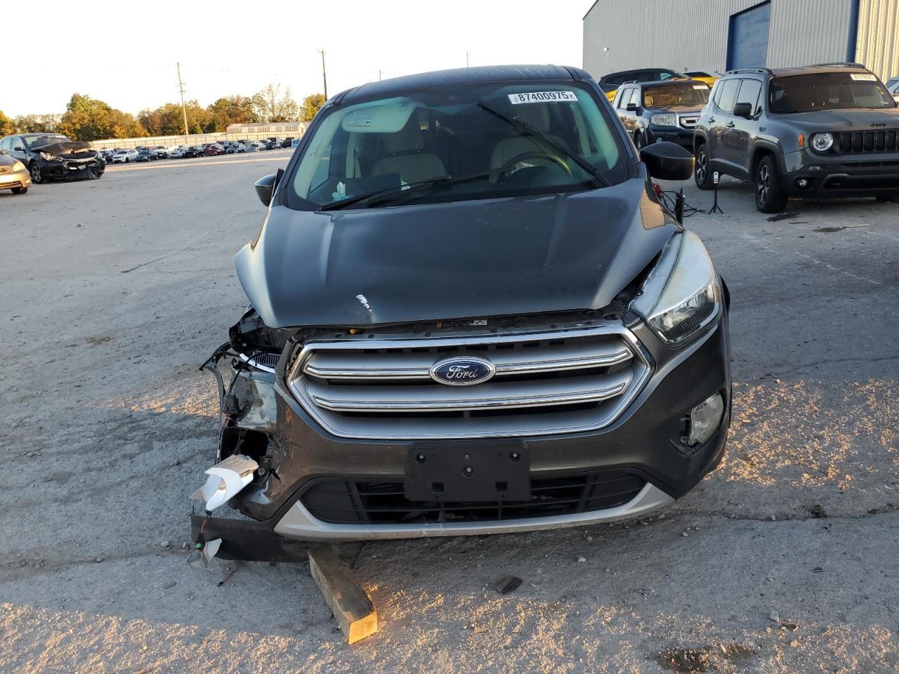 2017 Ford Escape Se - Фото 5