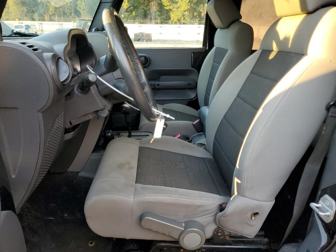 2010 Jeep Wrangler Sport - Фото 7