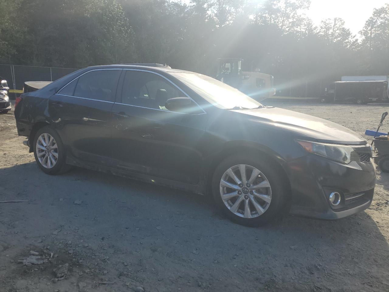 2013 Toyota Camry L - Фото 4