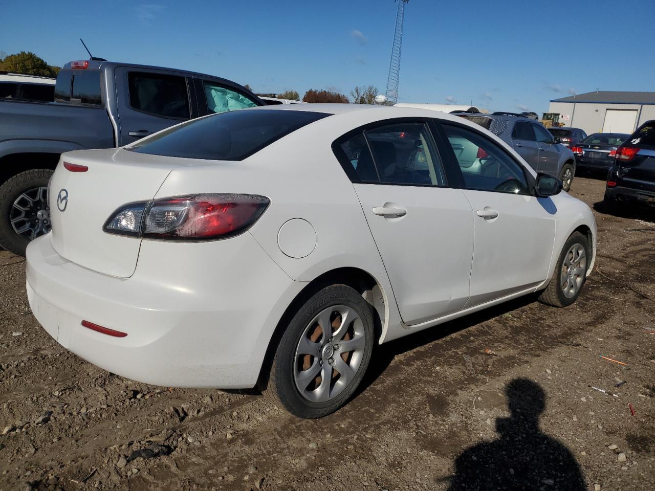 2013 Mazda 3 I - Фото 3