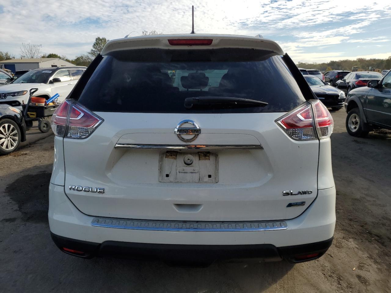 2014 Nissan Rogue S - Фото 6