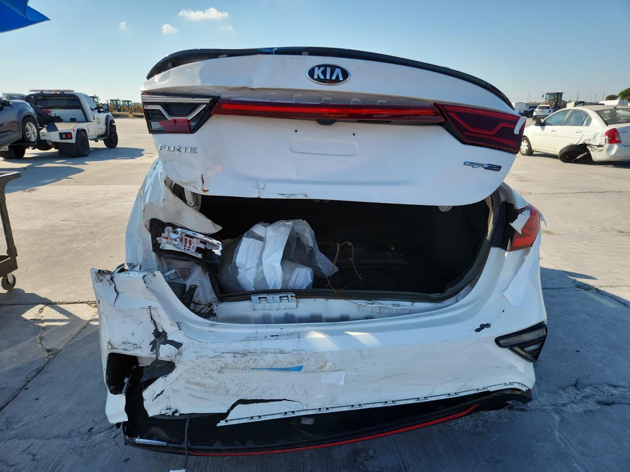 2021 Kia Forte Gt Line - Image 6