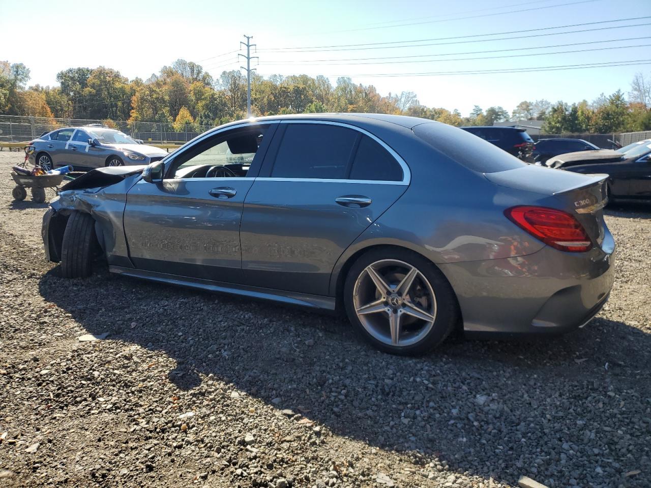 2017 Mercedes-Benz C 300 - Фото 2