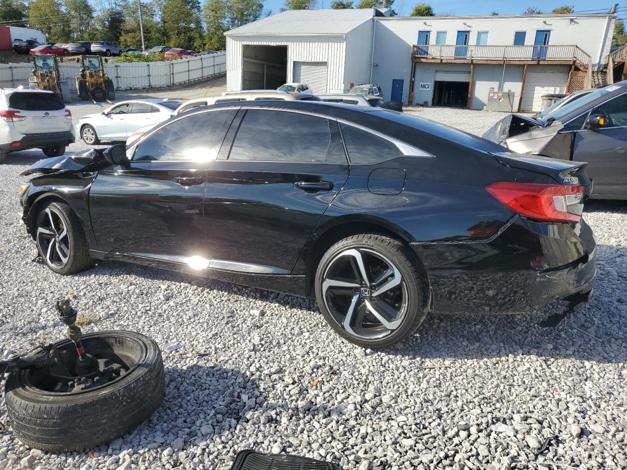 2020 Honda Accord Sport - Фото 2