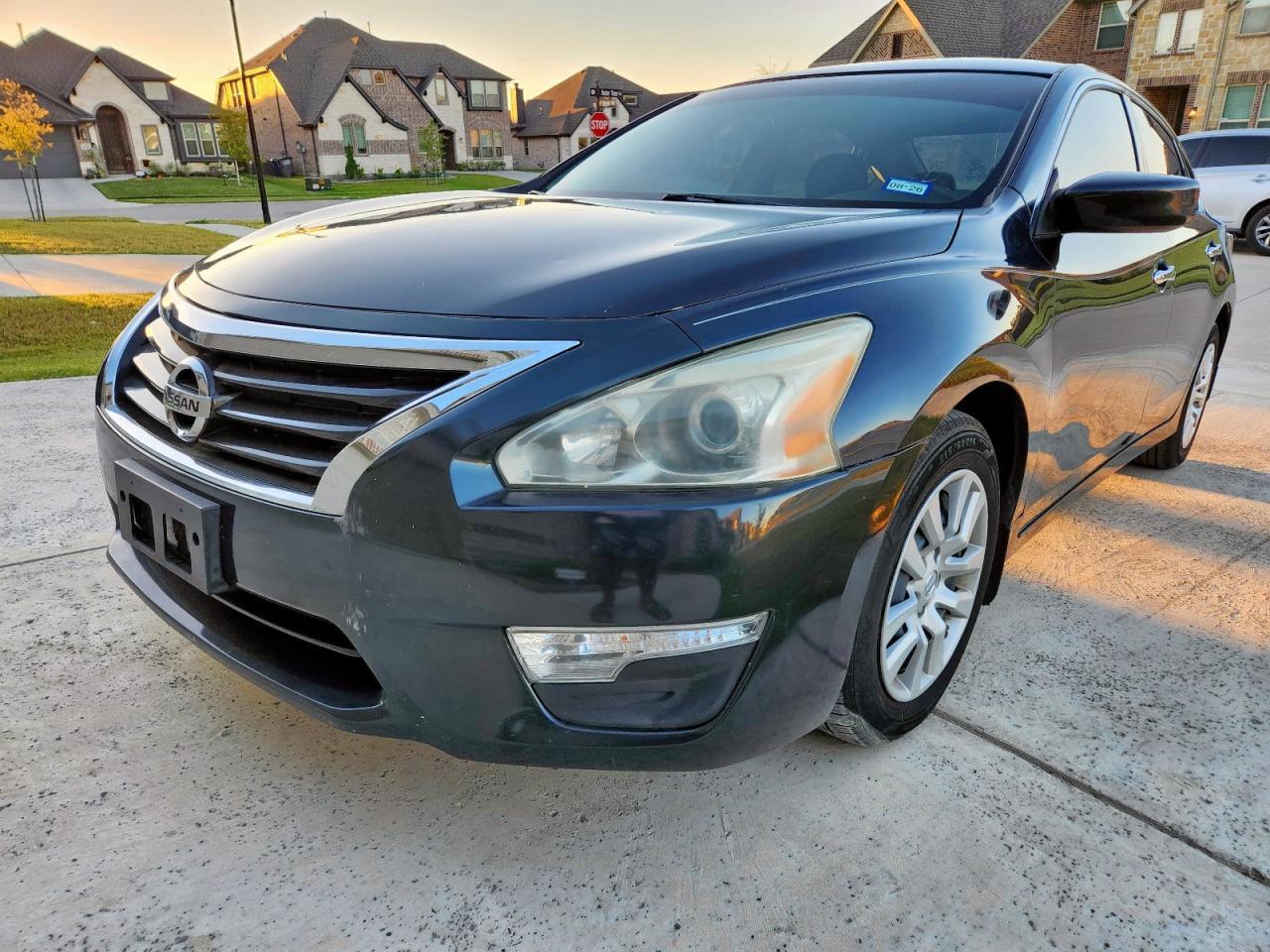 2015 Nissan Altima 2.5 - Image 2