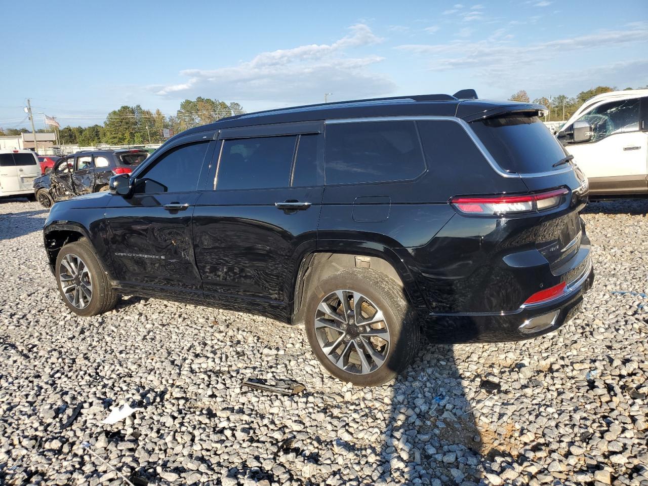 2021 Jeep Grand Cherokee L Overland - Image 2