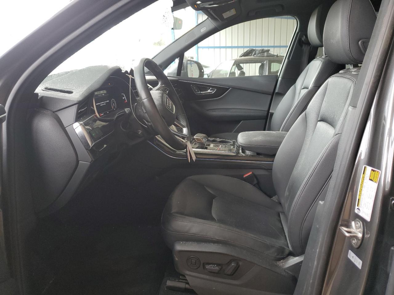 2022 Audi Q7 Premium Plus - Image 7