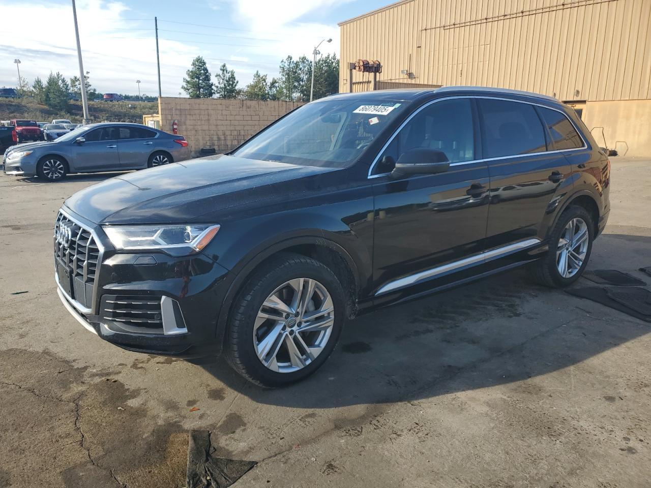 2020 Audi Q7 Premium Plus