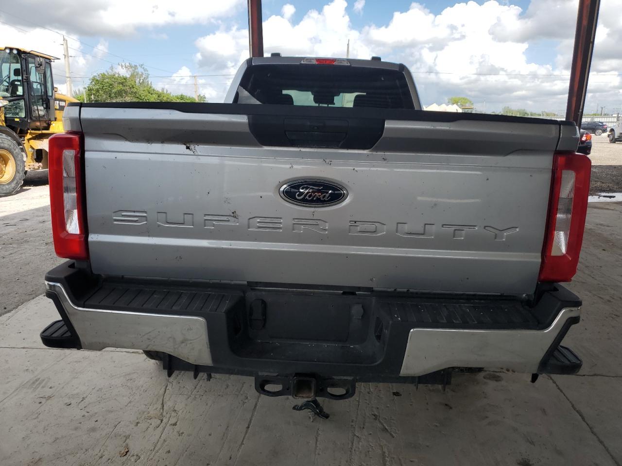 2024 Ford F250 Super Duty - Image 6