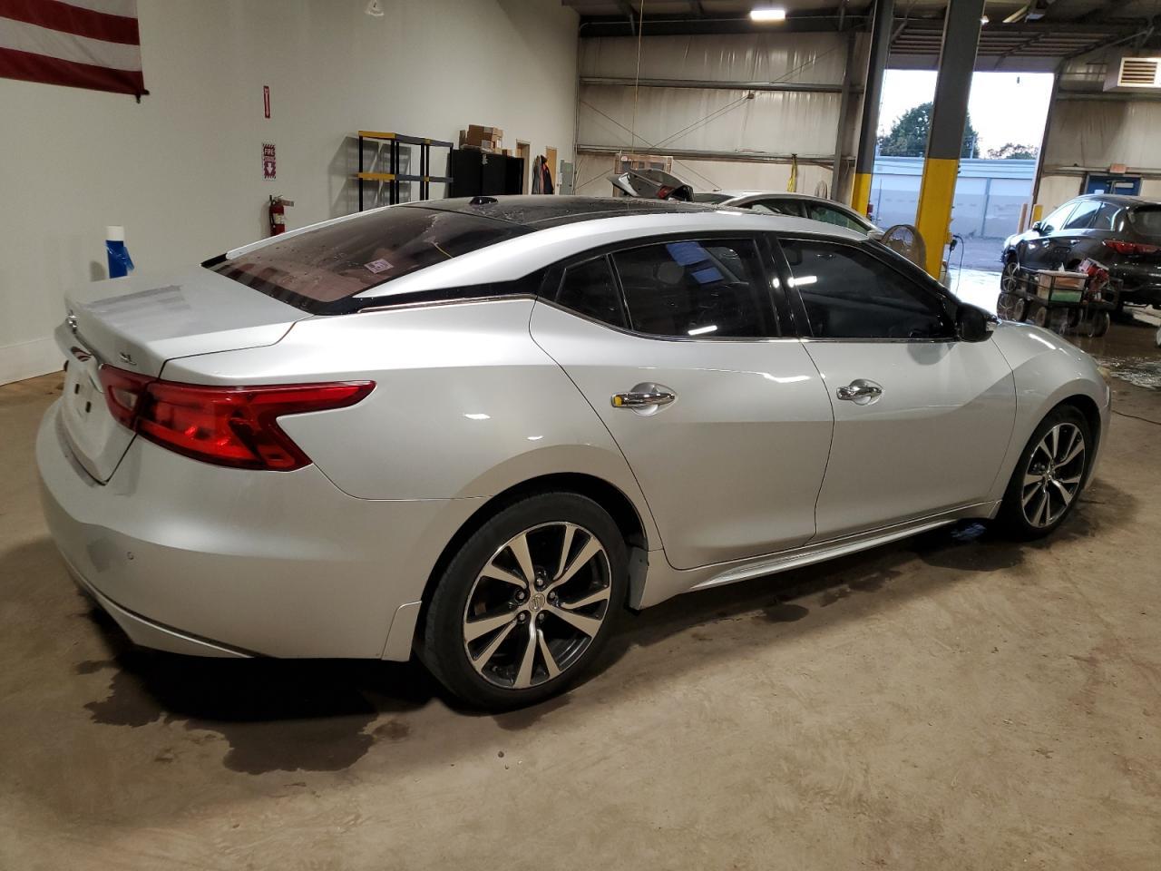 2016 Nissan Maxima 3.5S - Фото 3