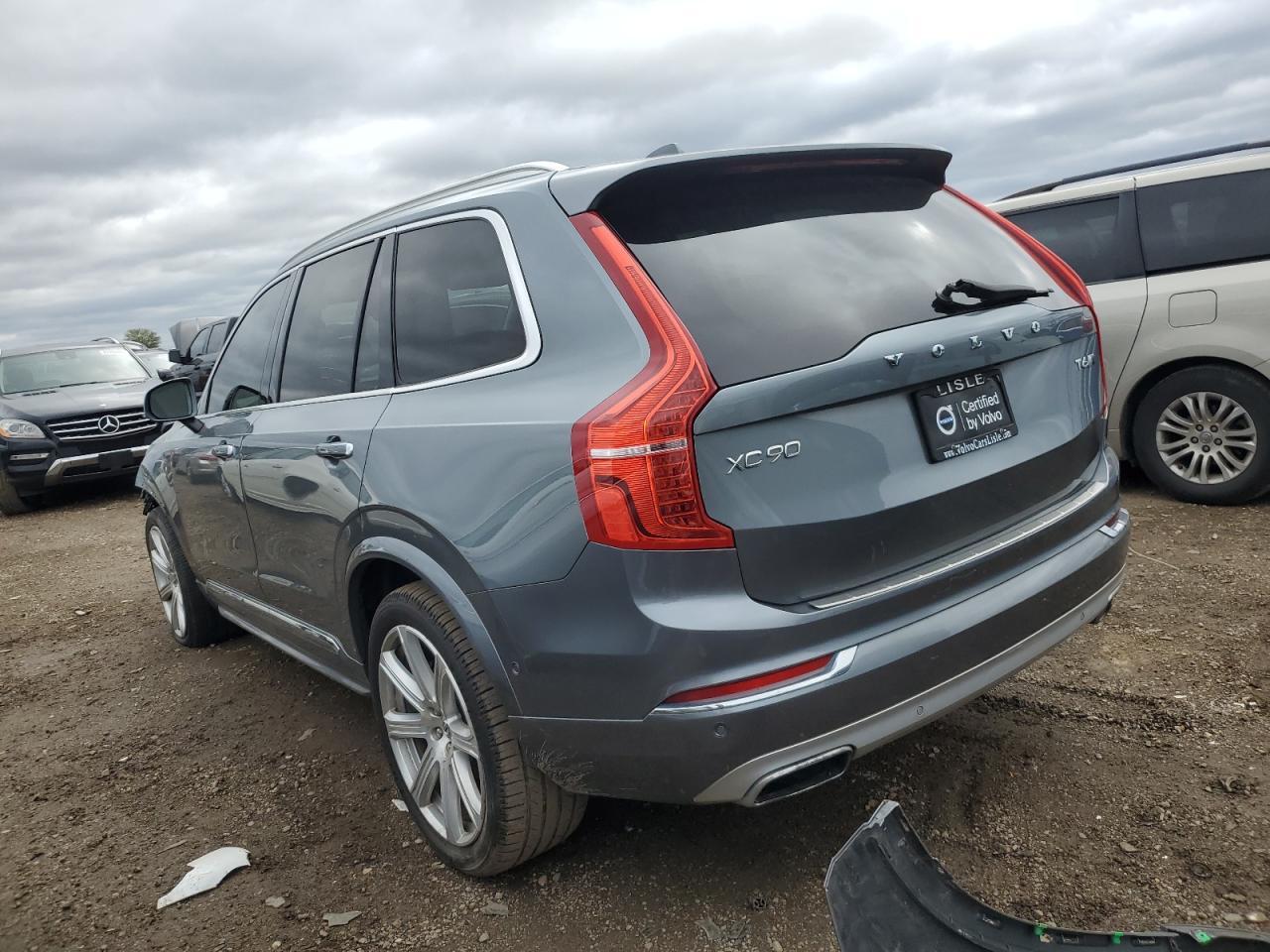 2017 Volvo Xc90 T6 - Image 2