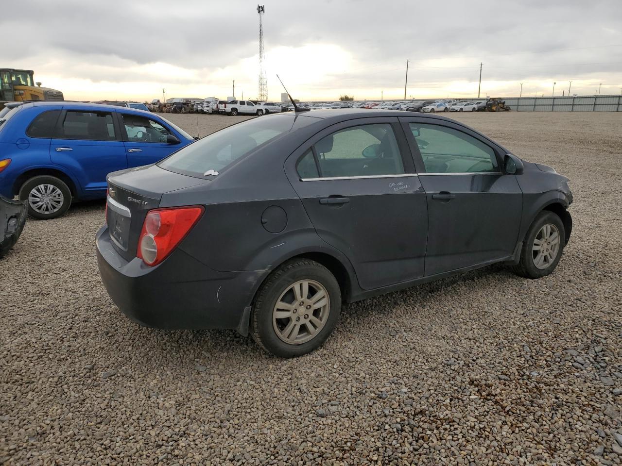 2014 Chevrolet Sonic Lt - Фото 3