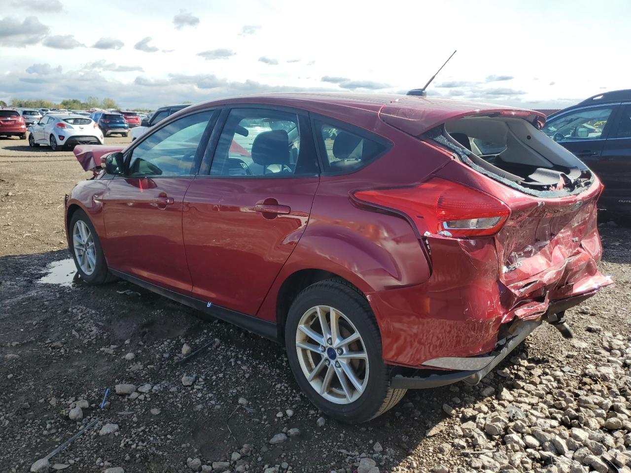 2017 Ford Focus Se - Фото 2