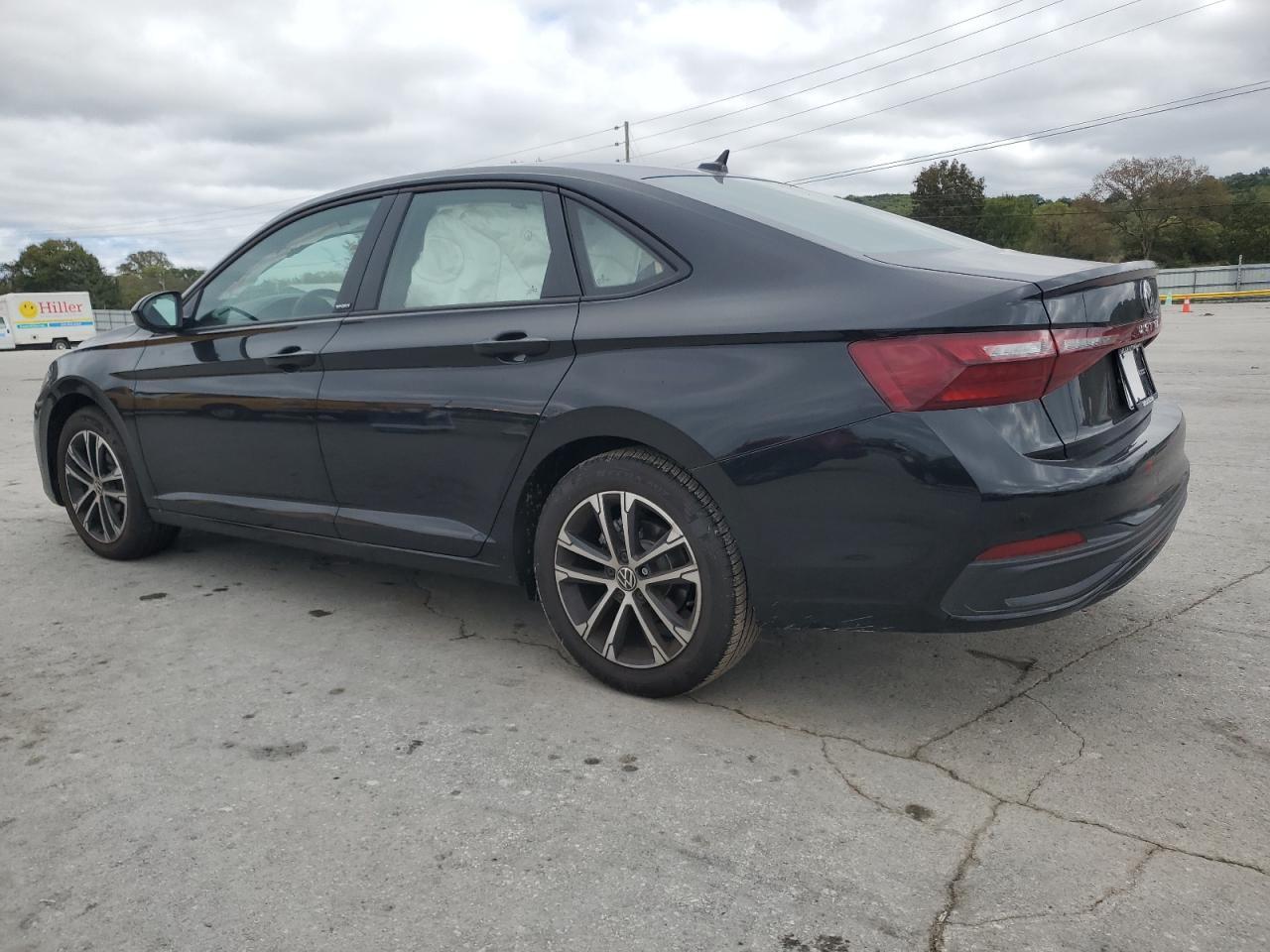 2025 Volkswagen Jetta Sport - Фото 2