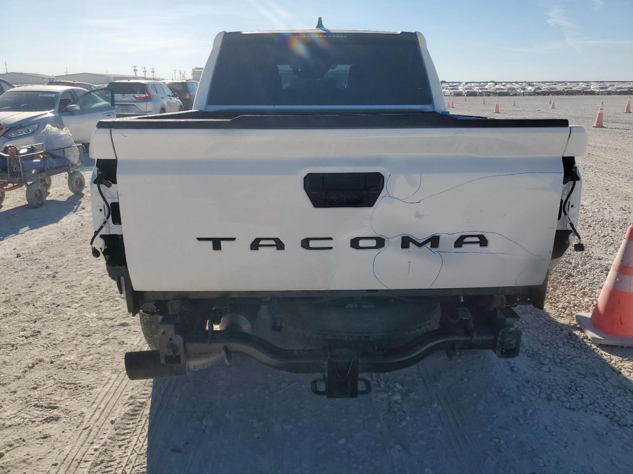 2025 Toyota Tacoma Double Cab - Image 6