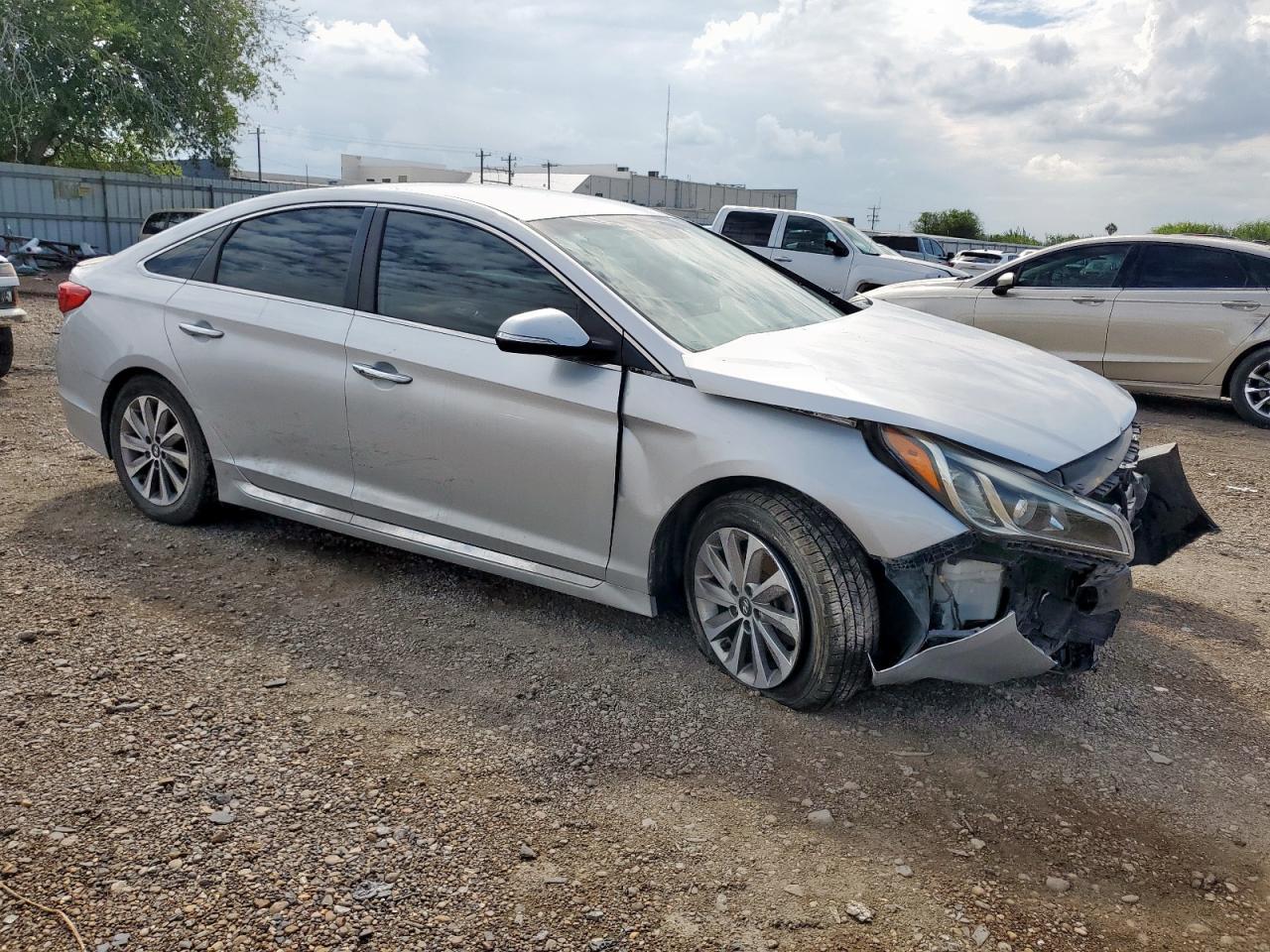 2015 Hyundai Sonata Sport - Image 4