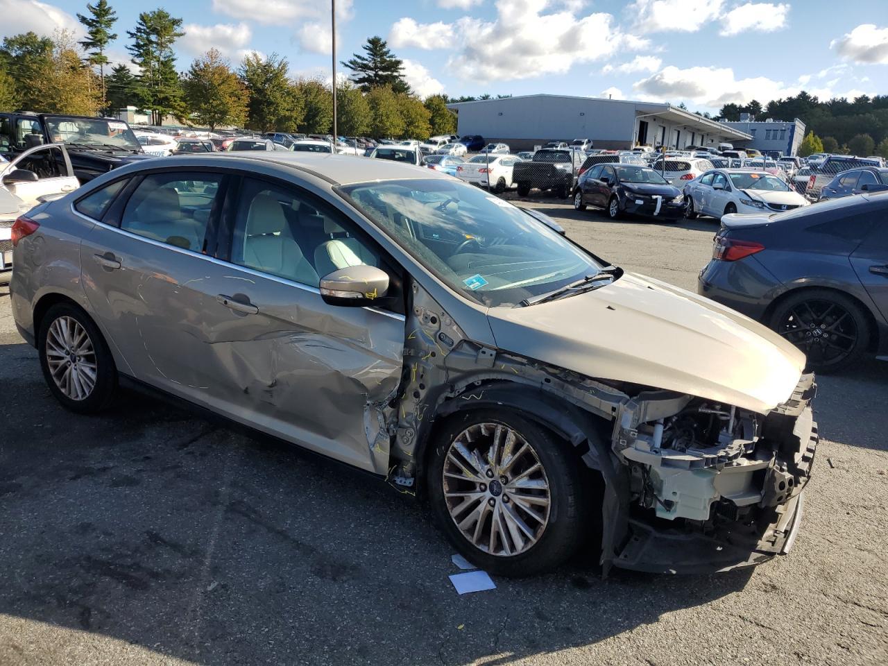 2015 Ford Focus Titanium - Фото 4