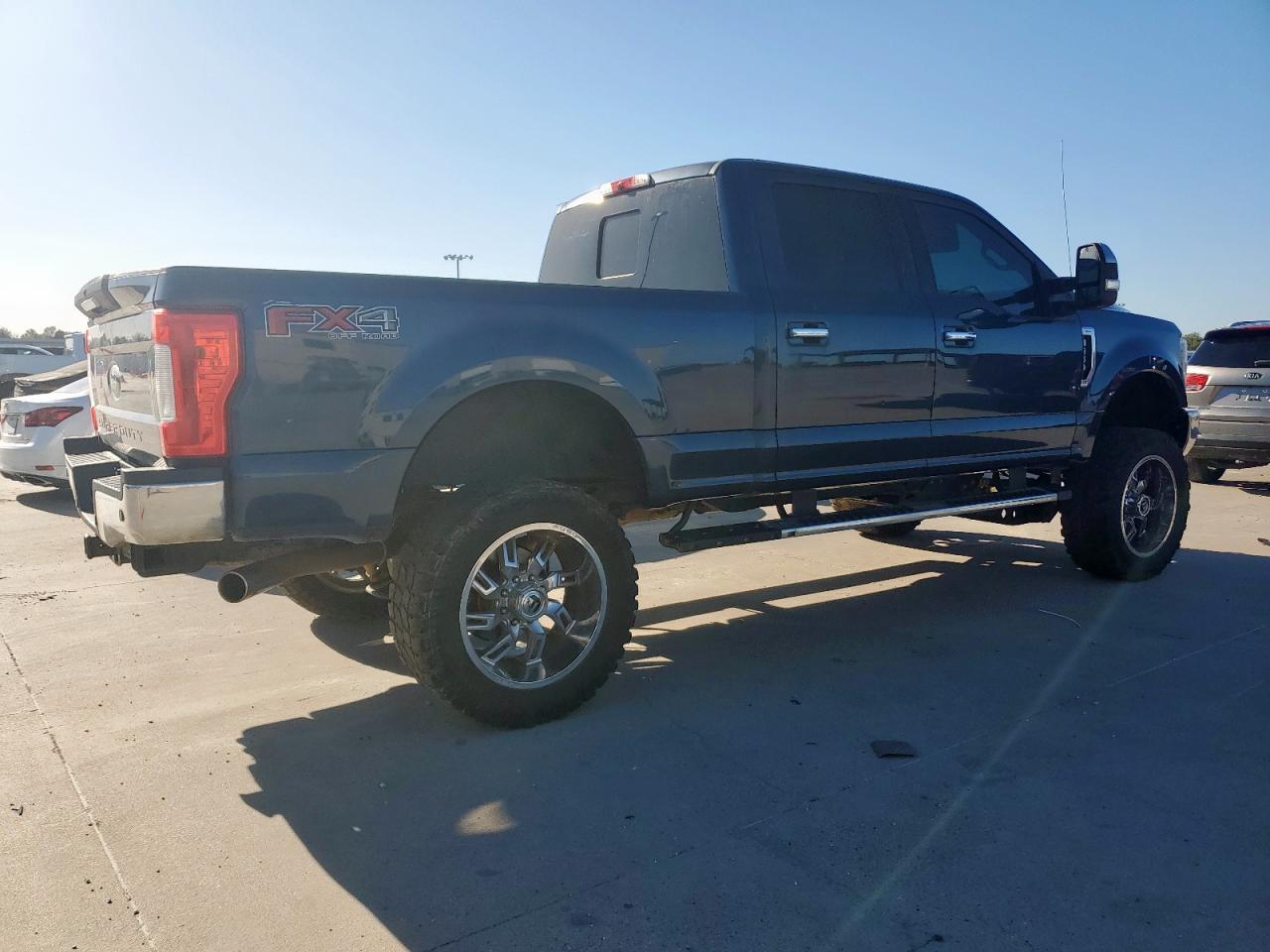 2018 Ford F250 Super Duty - Image 3