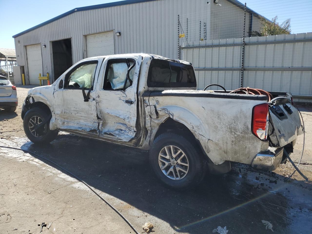 2019 Nissan Frontier S - Фото 2