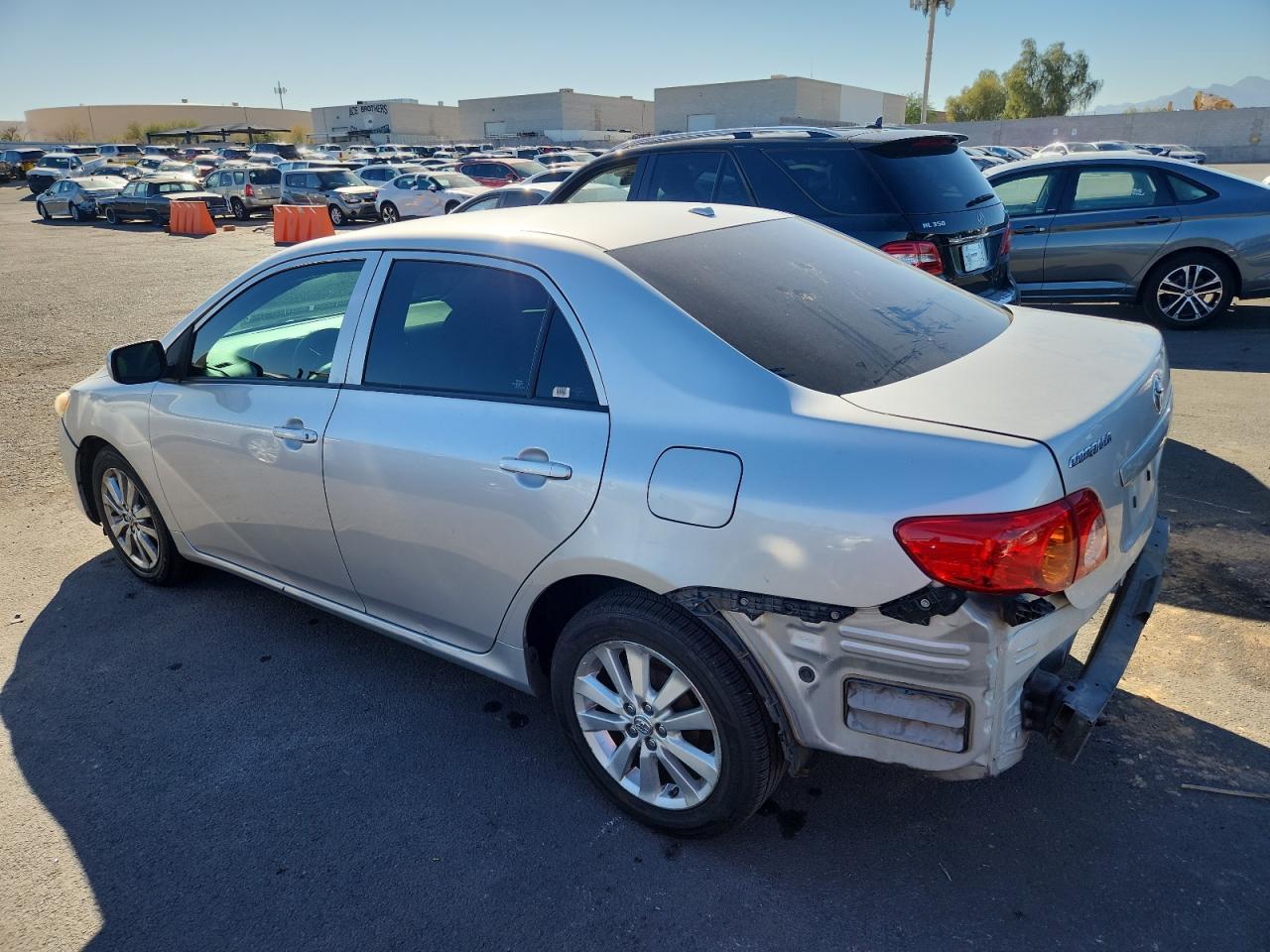 2010 Toyota Corolla Base - Фото 2