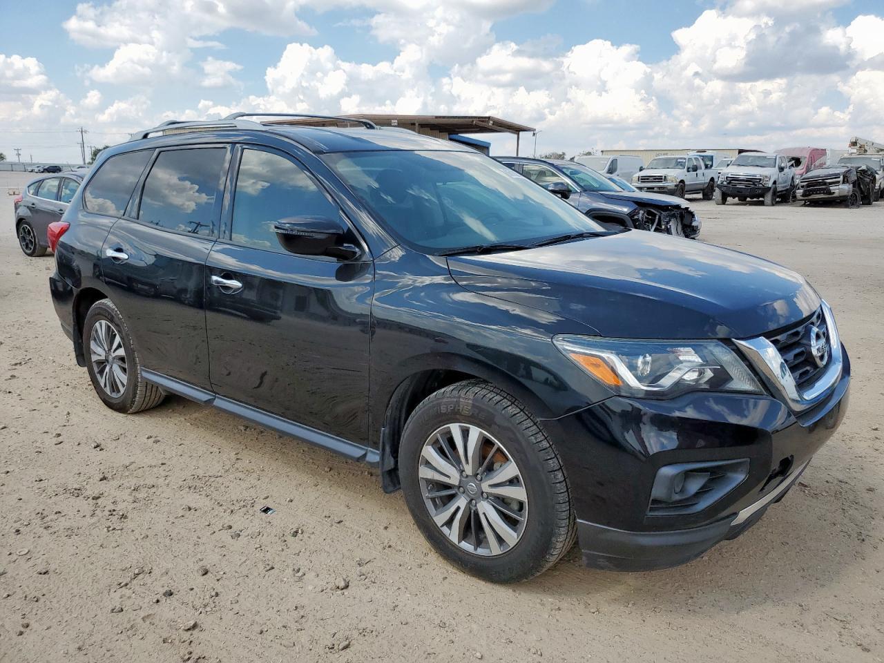 2019 Nissan Pathfinder S - Фото 4