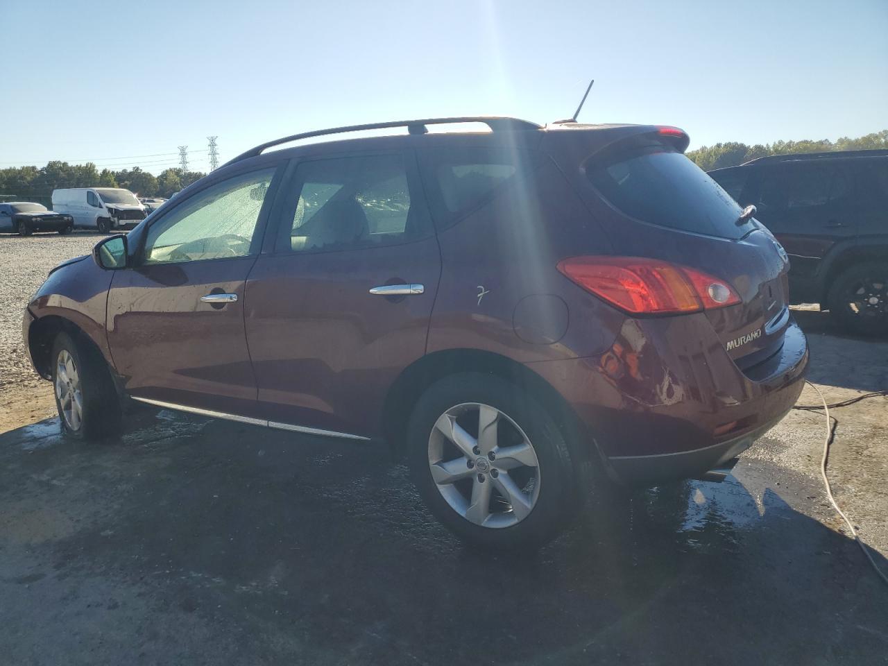 2009 Nissan Murano S - Image 2