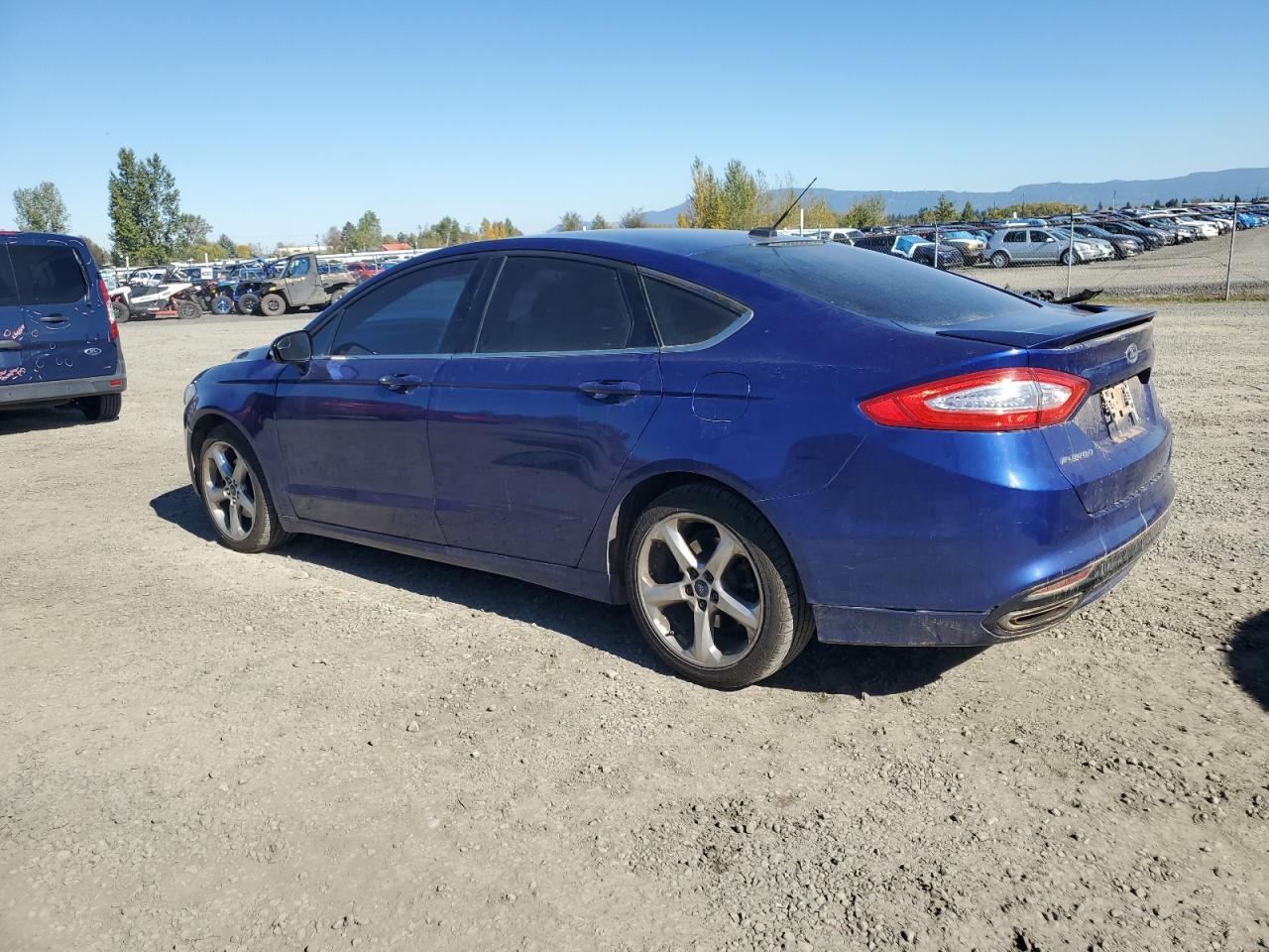 2015 Ford Fusion Se - Фото 2