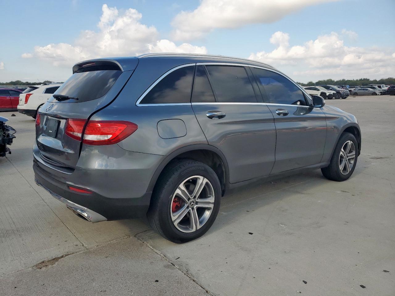 2018 Mercedes-Benz Glc 300 - Фото 3