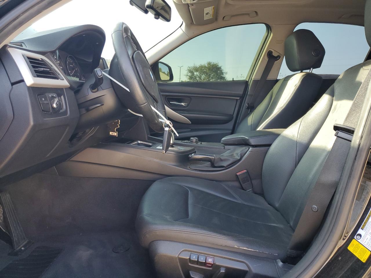 2015 BMW 320 I - Фото 7