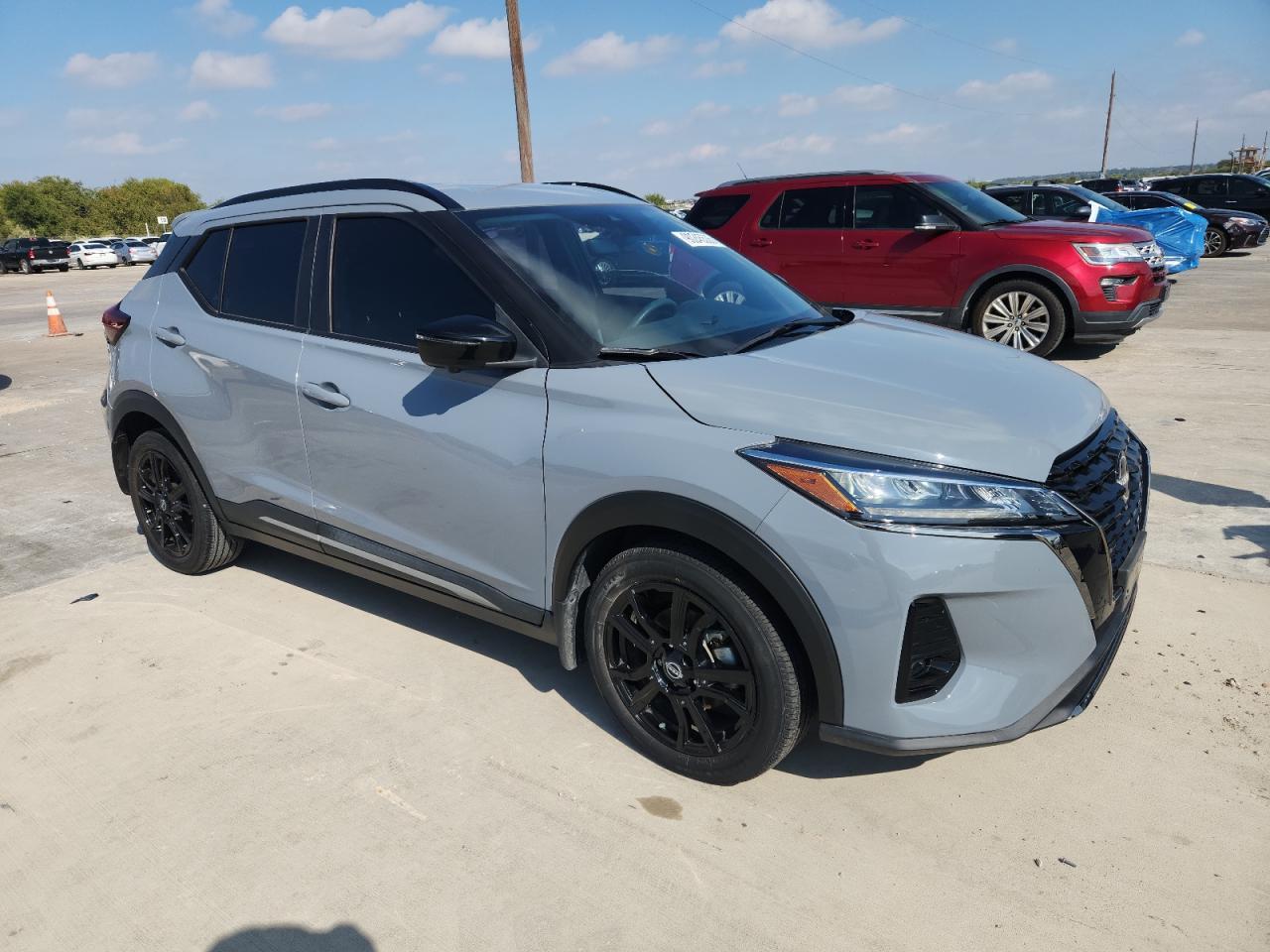 2022 Nissan Kicks Sr - Фото 4