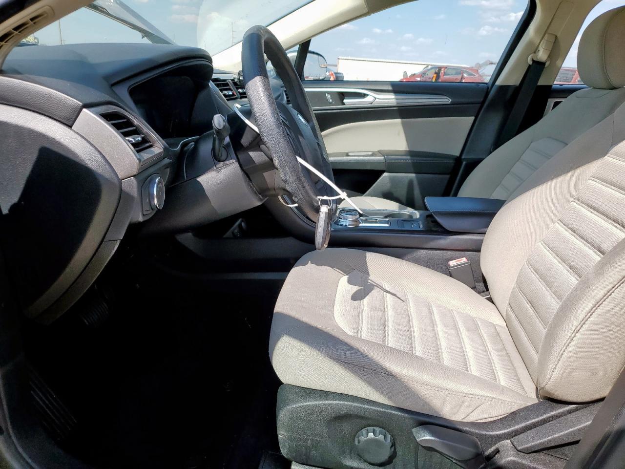 2018 Ford Fusion S - Фото 7