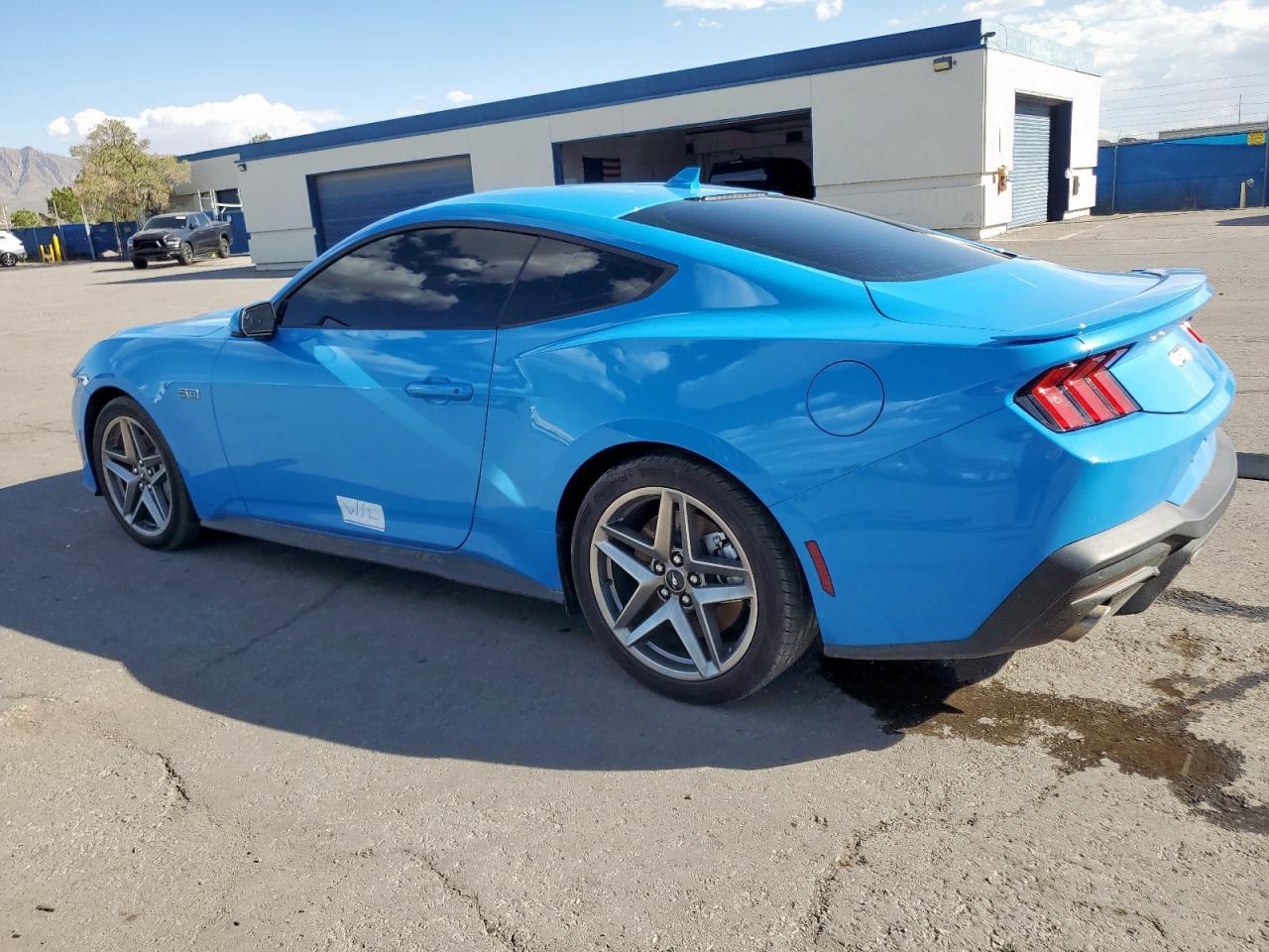 2025 Ford Mustang Gt - Image 2