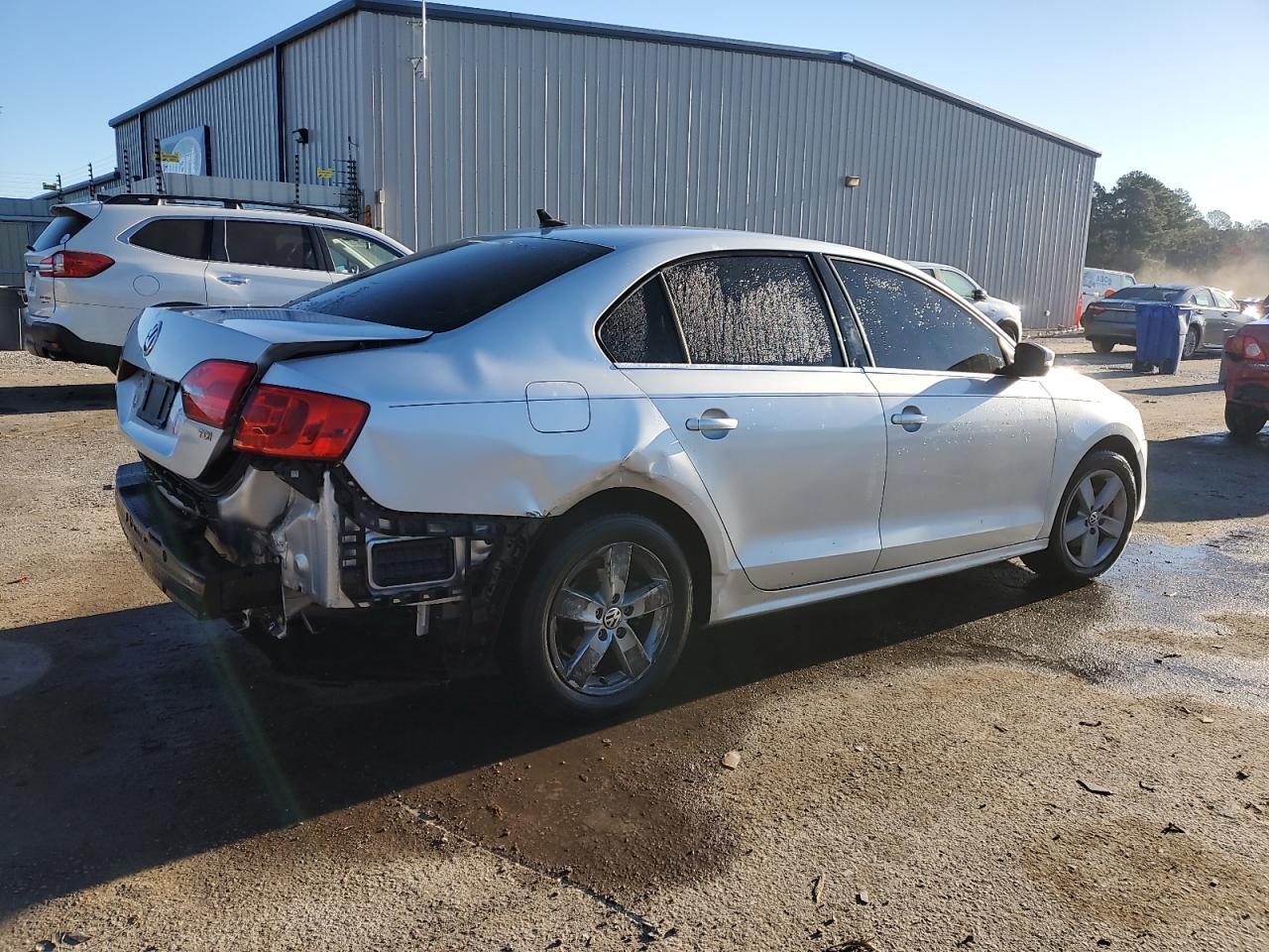 2014 Volkswagen Jetta Tdi - Image 3