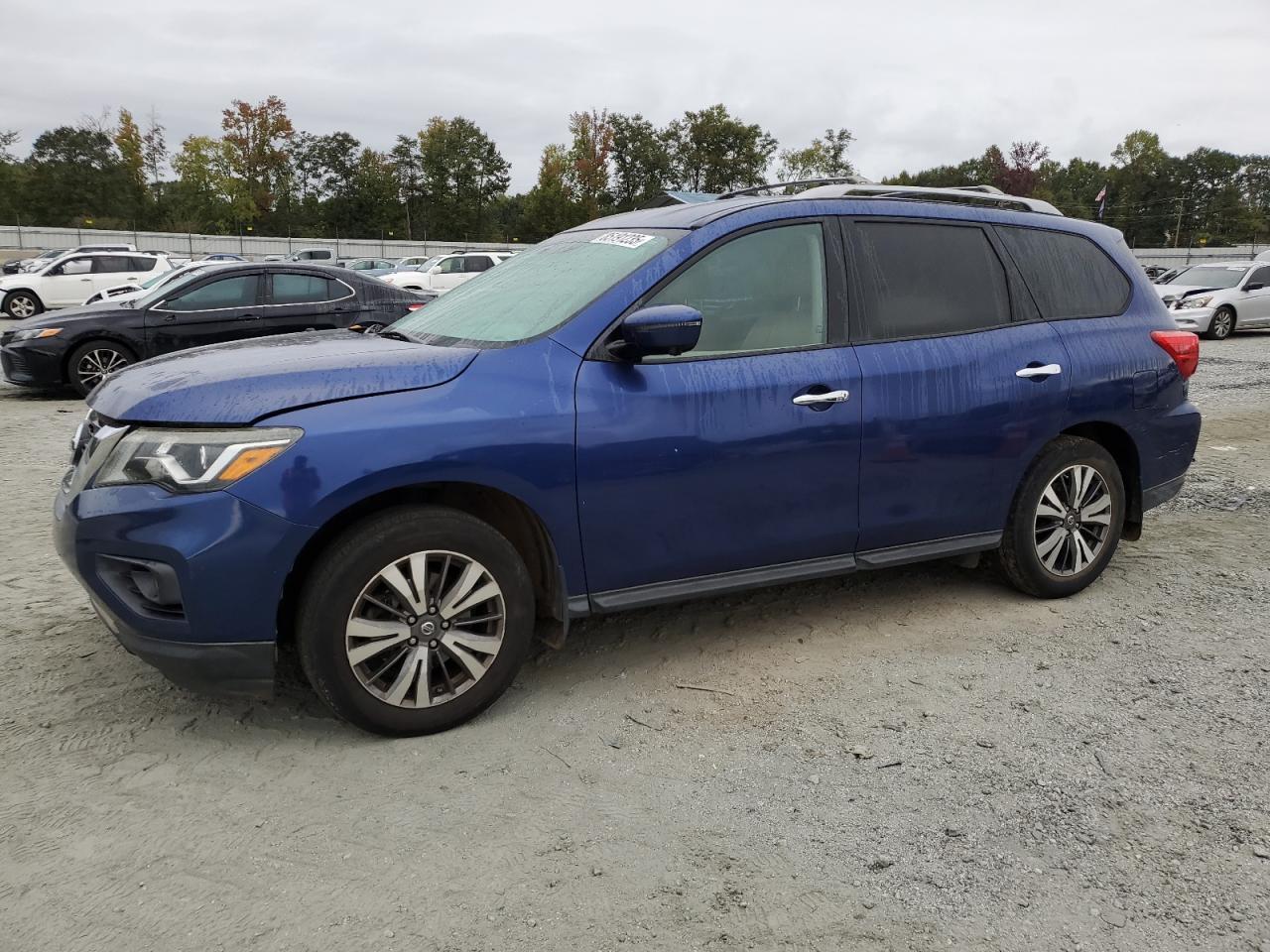 2017 Nissan Pathfinder S