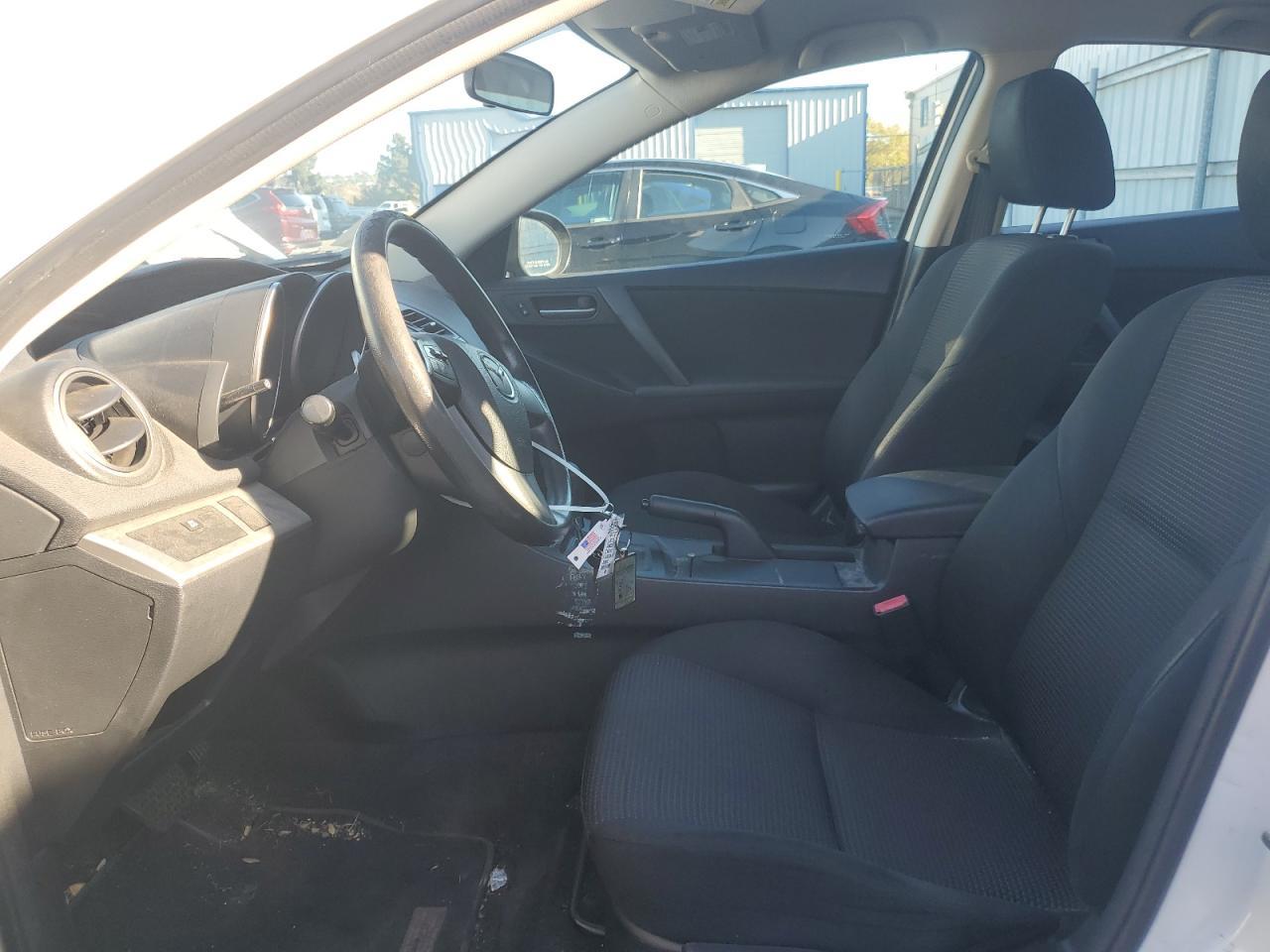 2013 Mazda 3 I - Image 7