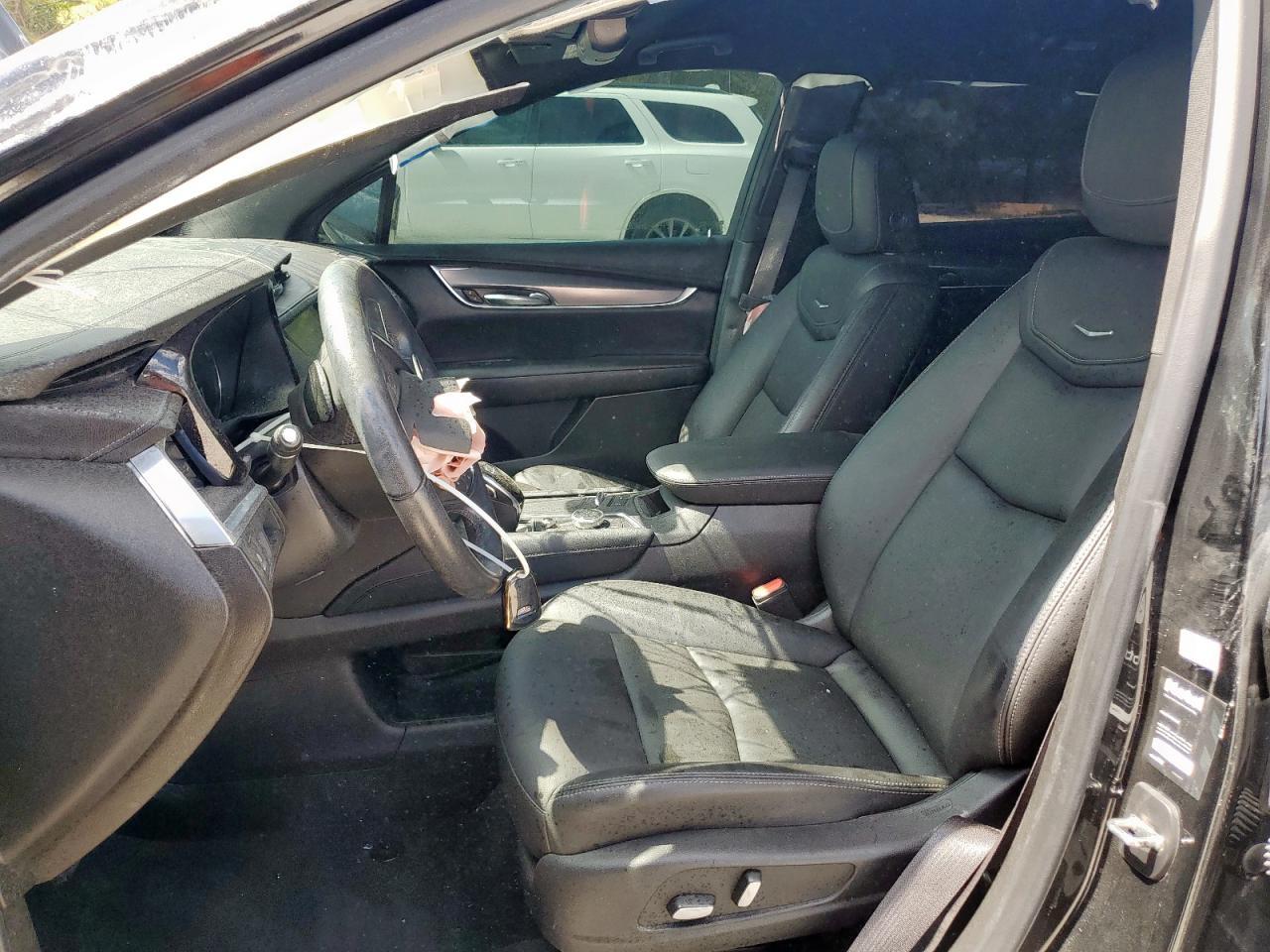 2022 Cadillac Xt5 Luxury - Image 7