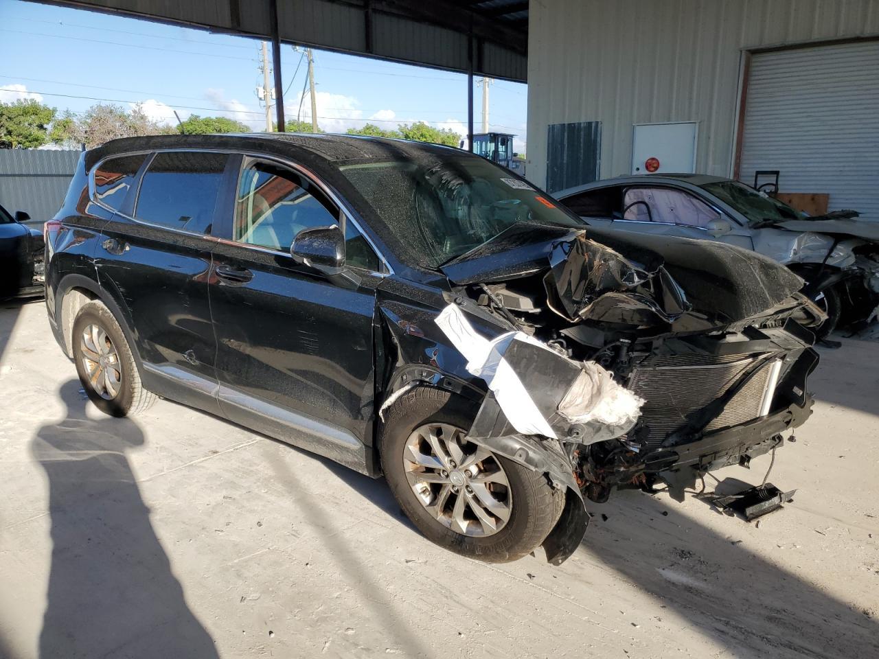2020 Hyundai Santa Fe Se - Фото 4