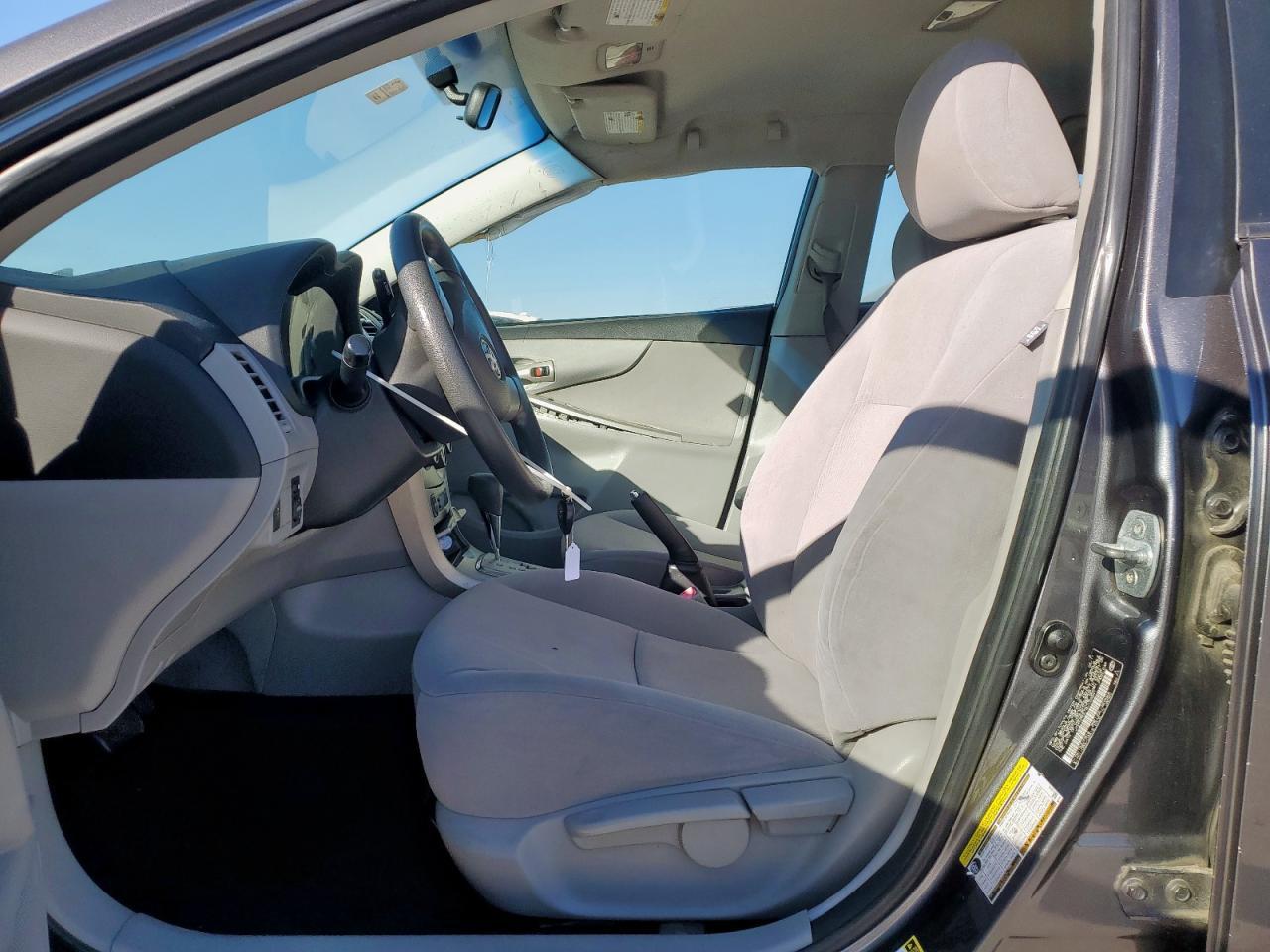 2011 Toyota Corolla Base - Фото 7