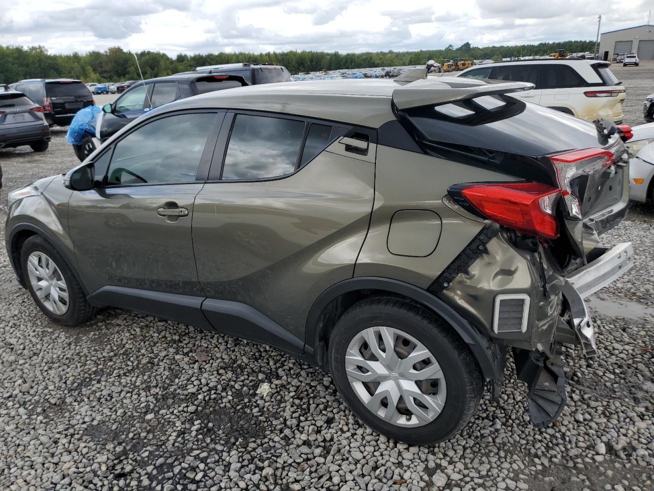2021 Toyota C-Hr Xle - Image 2