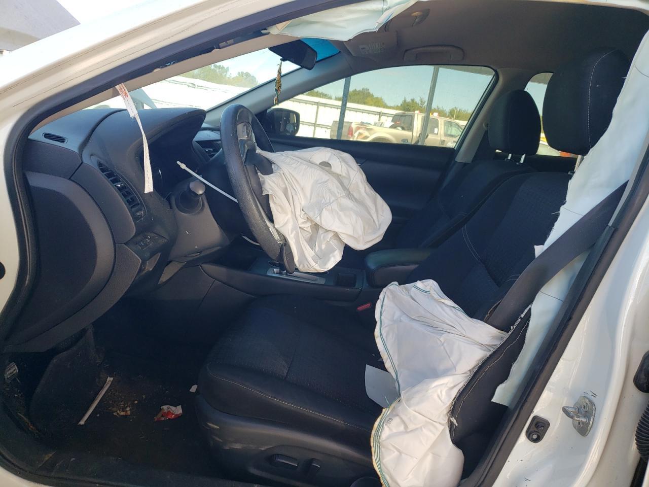 2016 Nissan Altima 2.5 - Фото 7