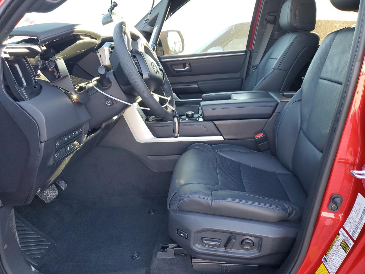 2025 Toyota Sequoia Sr5 - Image 7