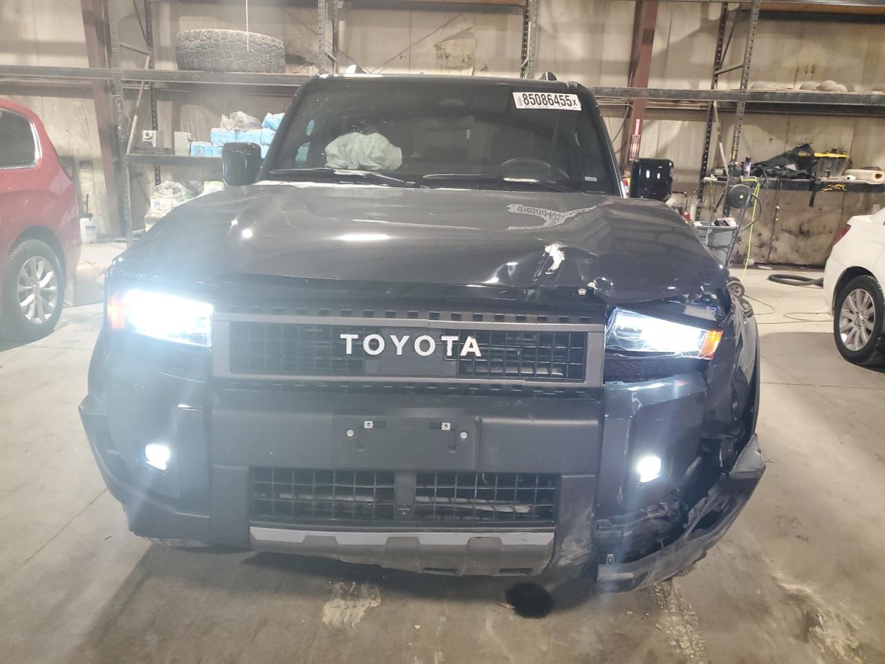 2025 Toyota Land Cruiser Base - Фото 5