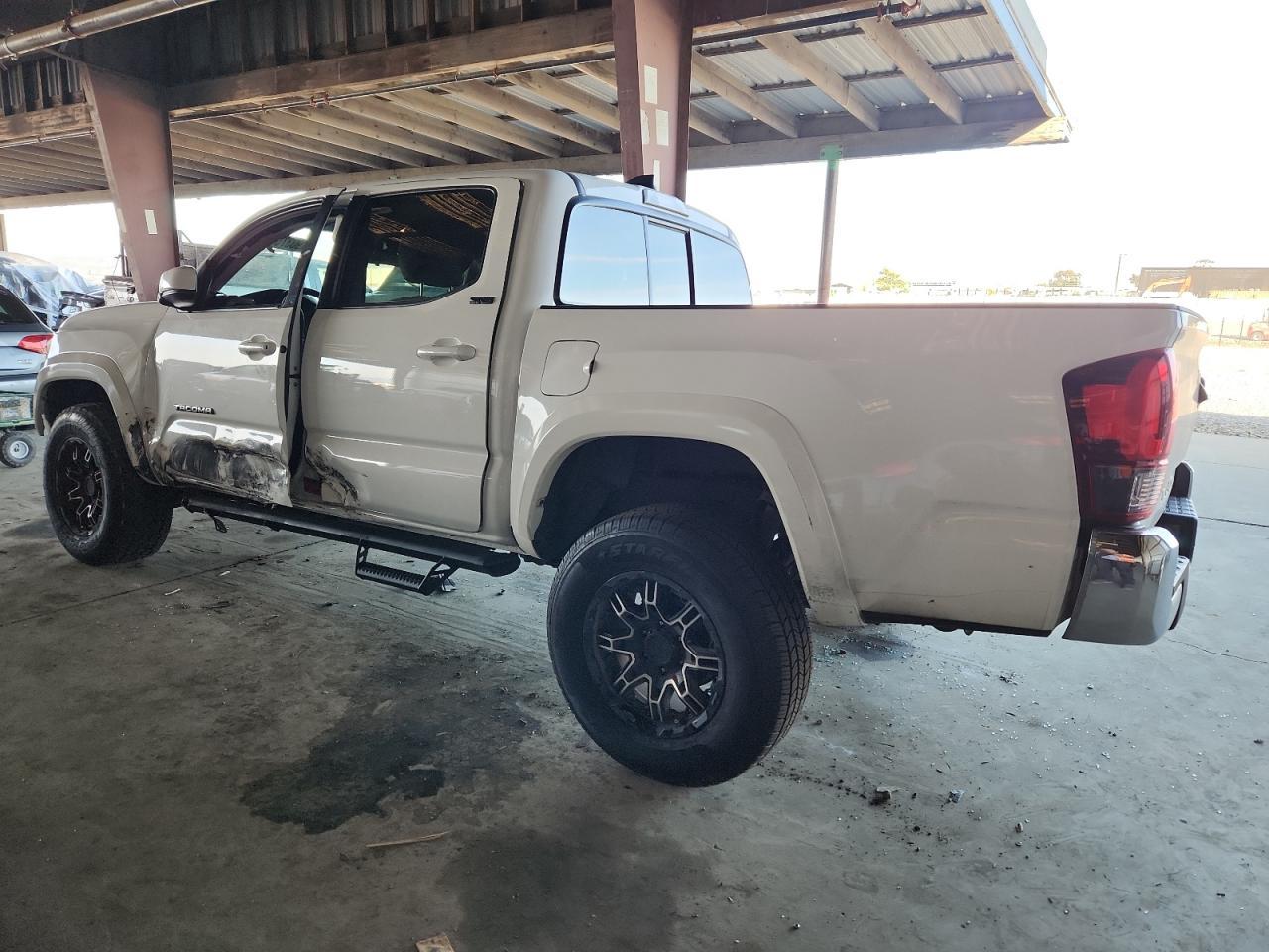 2021 Toyota Tacoma Double Cab - Фото 2