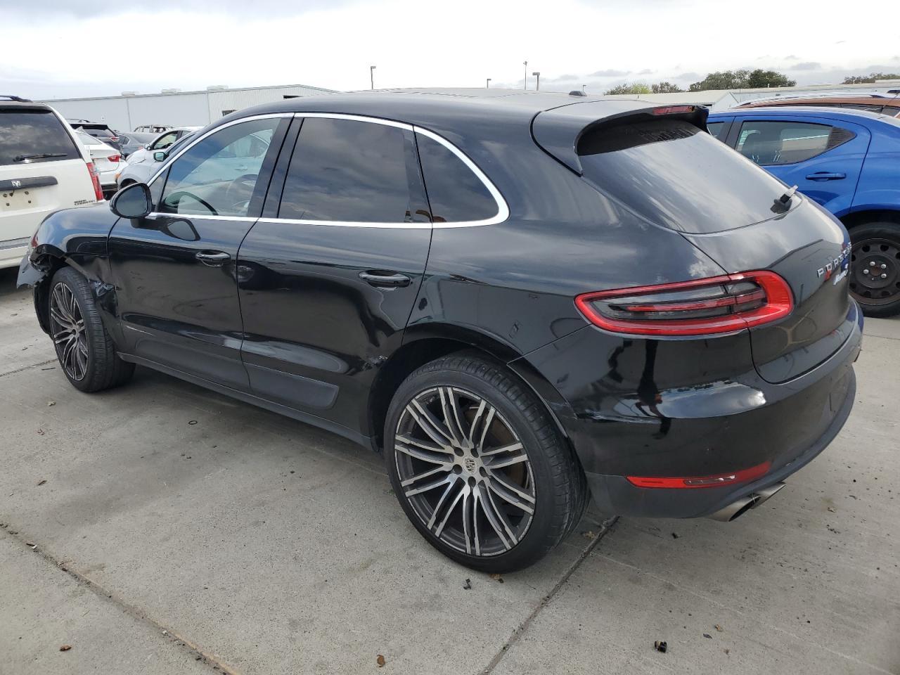 2017 Porsche Macan S - Image 2