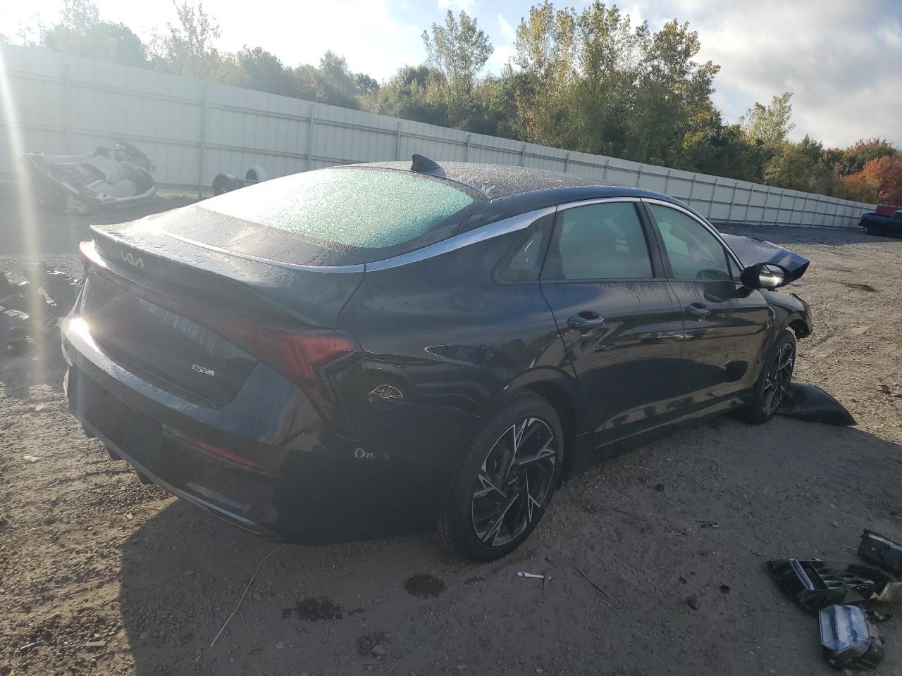 2025 Kia K5 Gt Line - Image 3