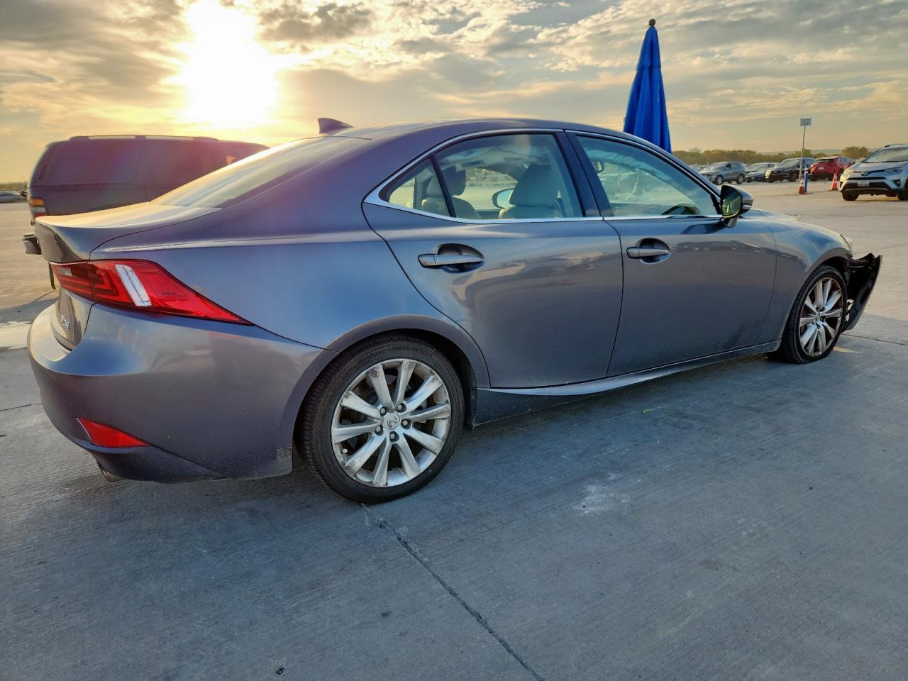 2016 Lexus Is 200T - Image 3