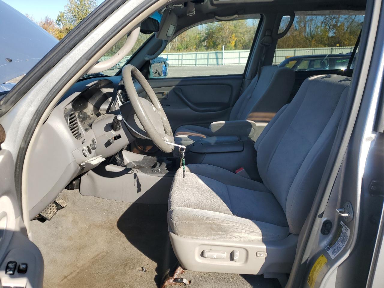 2005 Toyota Sequoia Sr5 - Фото 7