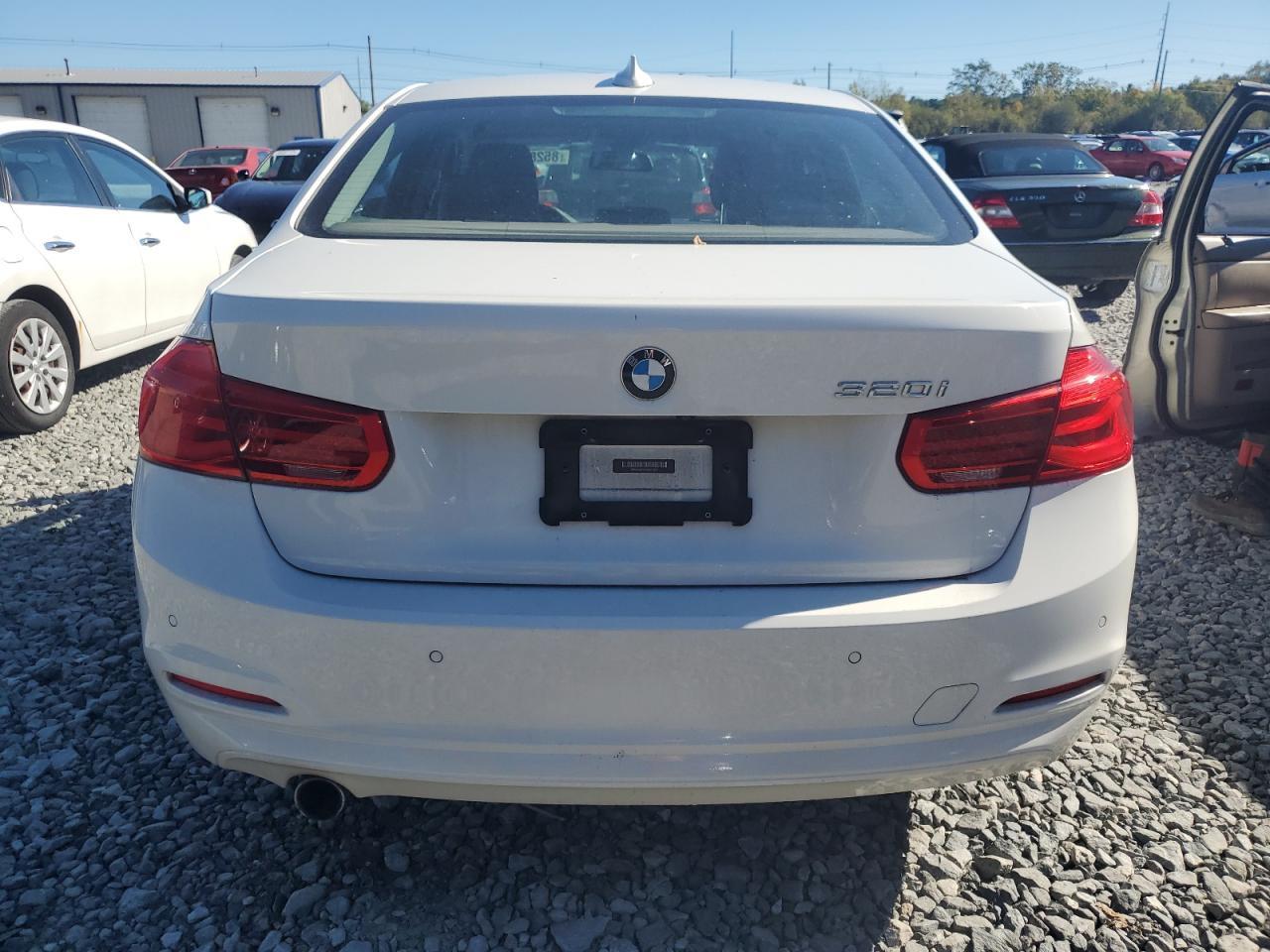 2016 BMW 320 I - Image 6