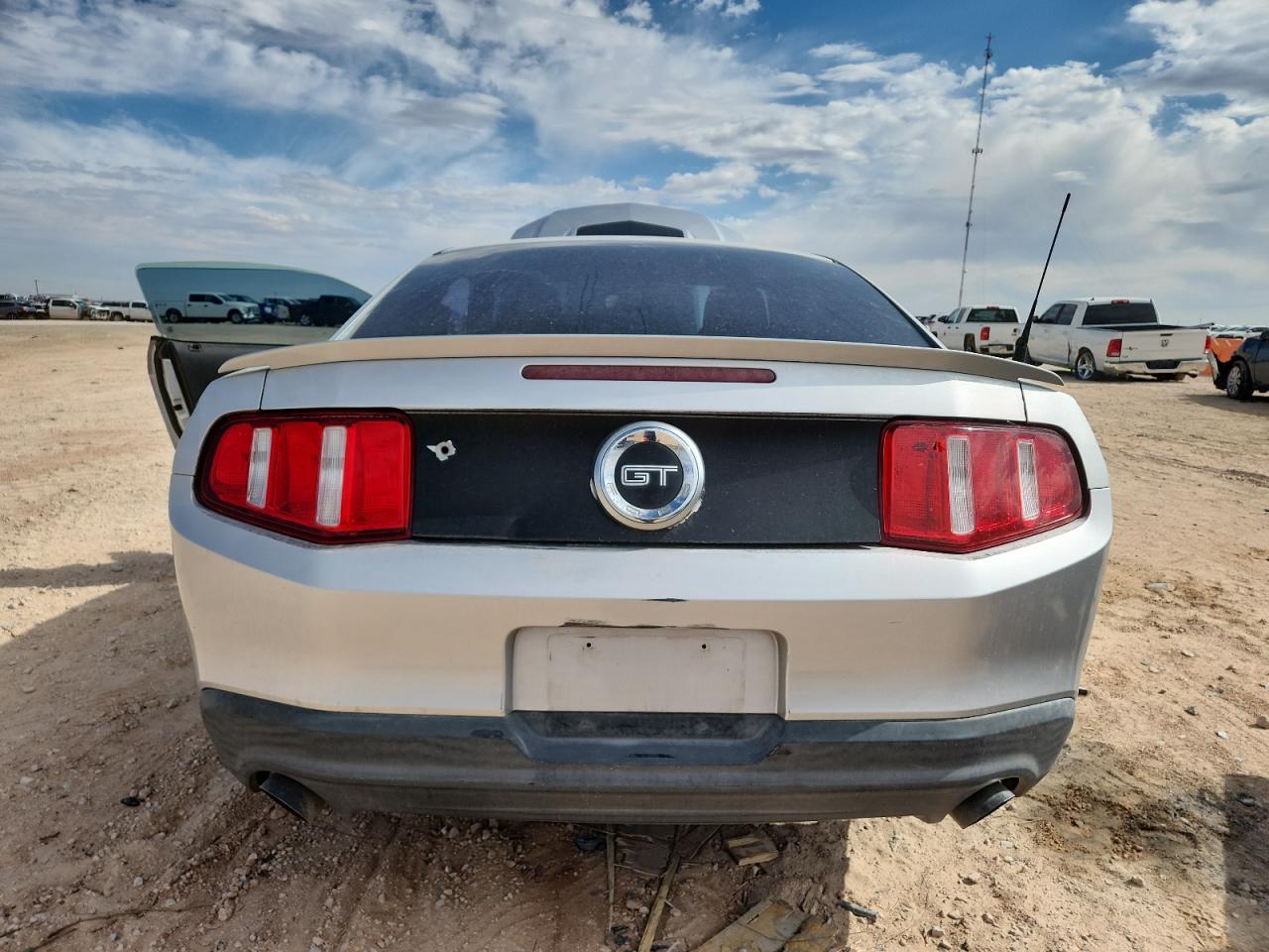 2010 Ford Mustang Gt - Фото 6